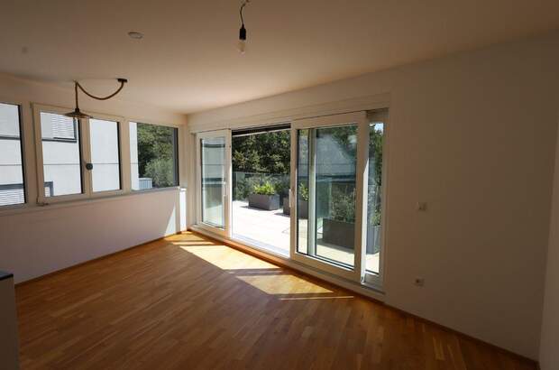 Altbauwohnung mit Balkon mieten in 1140 Wien (Bild 4)