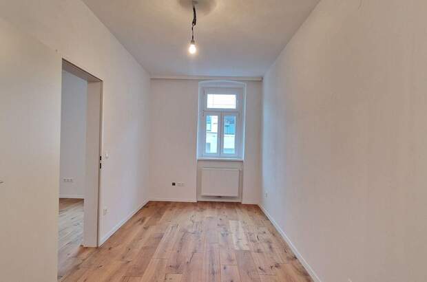 Altbauwohnung kaufen in 1140 Wien (Bild 2)