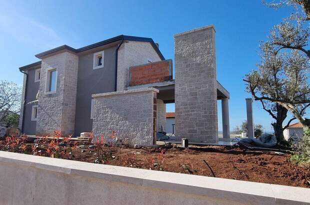 Haus kaufen in 52440 Porec (Bild 4)