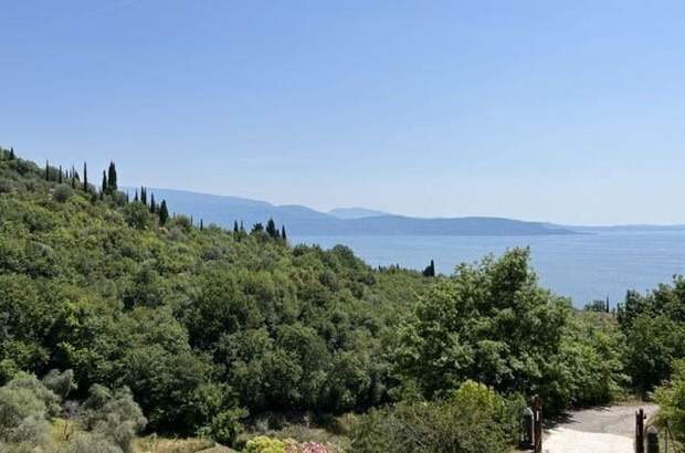 Haus mit Garten kaufen in 25088 Gardone Riviera (Bild 2)