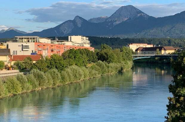 Altbauwohnung mit Balkon mieten in 9500 Villach (Bild 1)