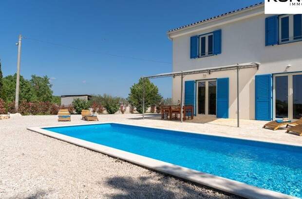 Haus kaufen in 52440 Porec (Bild 2)